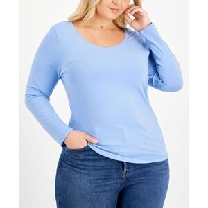 Plus Size V-Neck Top